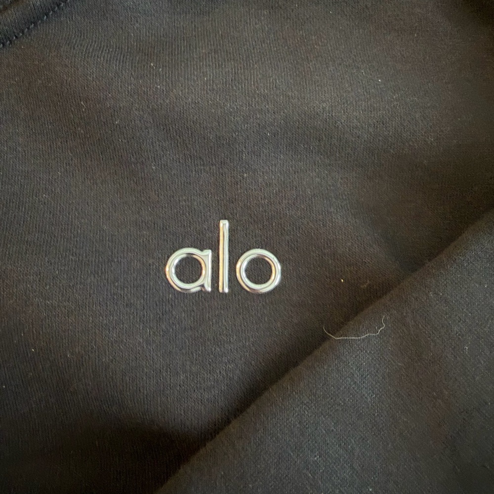 ALO Yoga Black Hoodie Sweatshirt - Picture 2 of 3